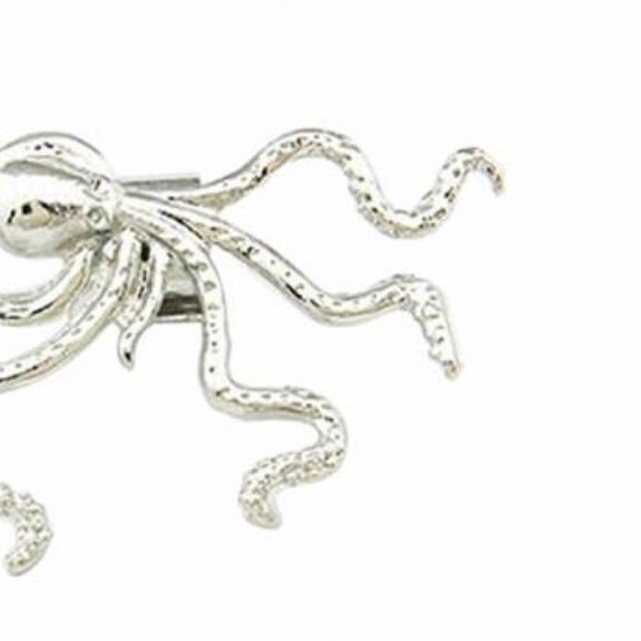 Octopus Ear Cuff Whimsical Ear clip - Picture 2 of 4